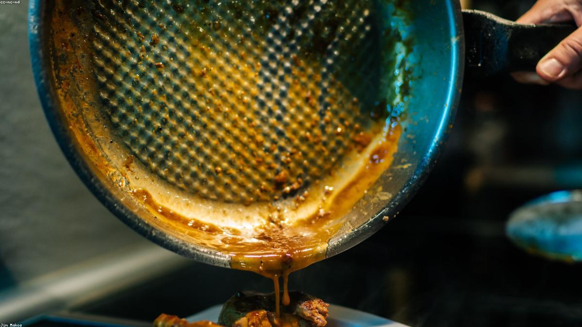 親子丼の卵をとろとろに仕上げる、火を止めるタイミングの話